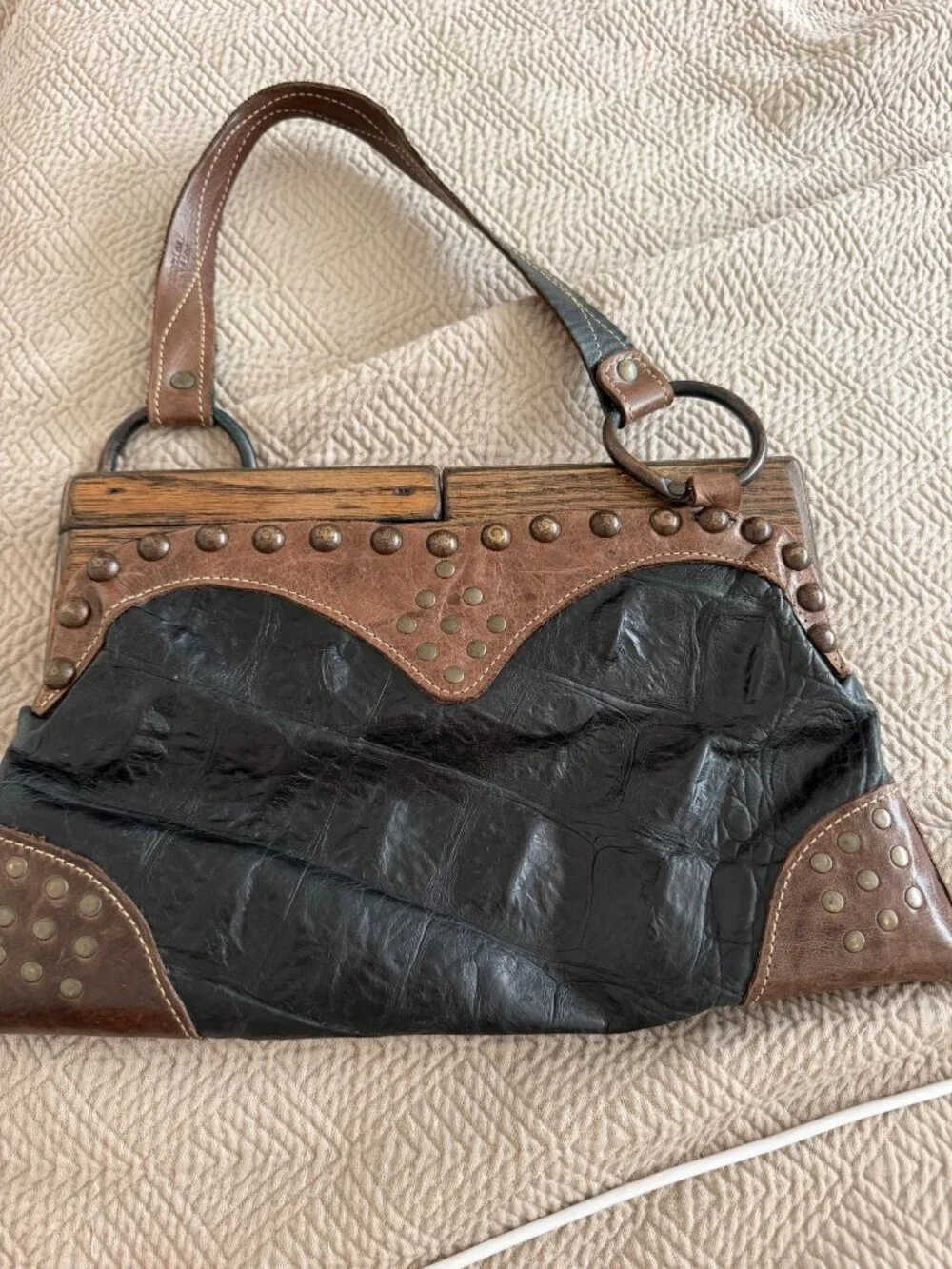 Artisan Made Vintage Womens Leather Wood Frame Studded Hand/Shoulder Bag Boho